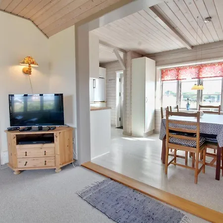 Gertraud - 500m From The Sea By Interhome