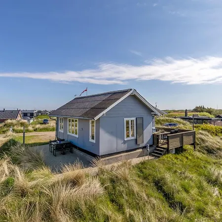 Gertraud - 500m From The Sea By Interhome Lakolk