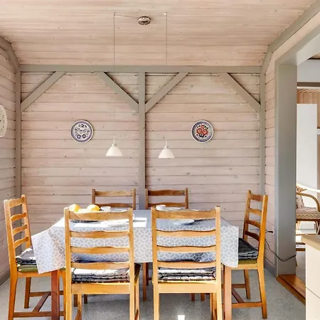 Gertraud - 500m From The Sea By Interhome *