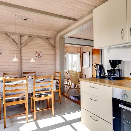 Gertraud - 500m From The Sea By Interhome * Lakolk