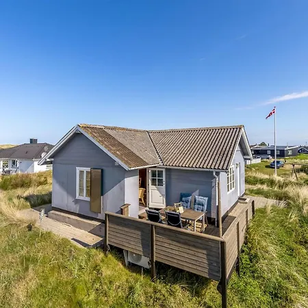 Gertraud - 500m From The Sea By Interhome Lakolk