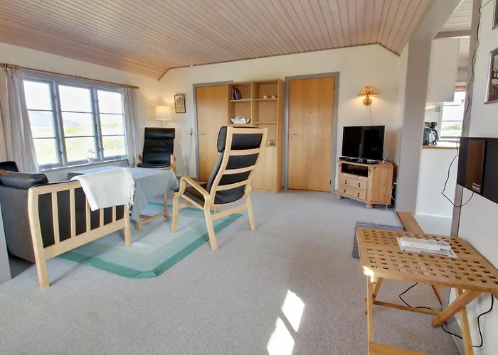 Gertraud - 500m From The Sea By Interhome * Lakolk