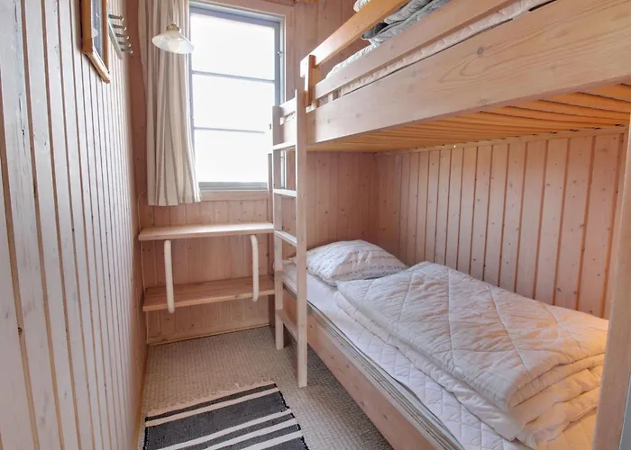 Gertraud - 500m From The Sea By Interhome Lakolk